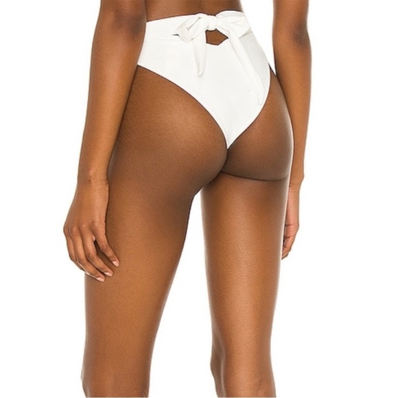 lovewave revolve Quinn Bottom in White Size Small NWT - Picture 4 of 13
